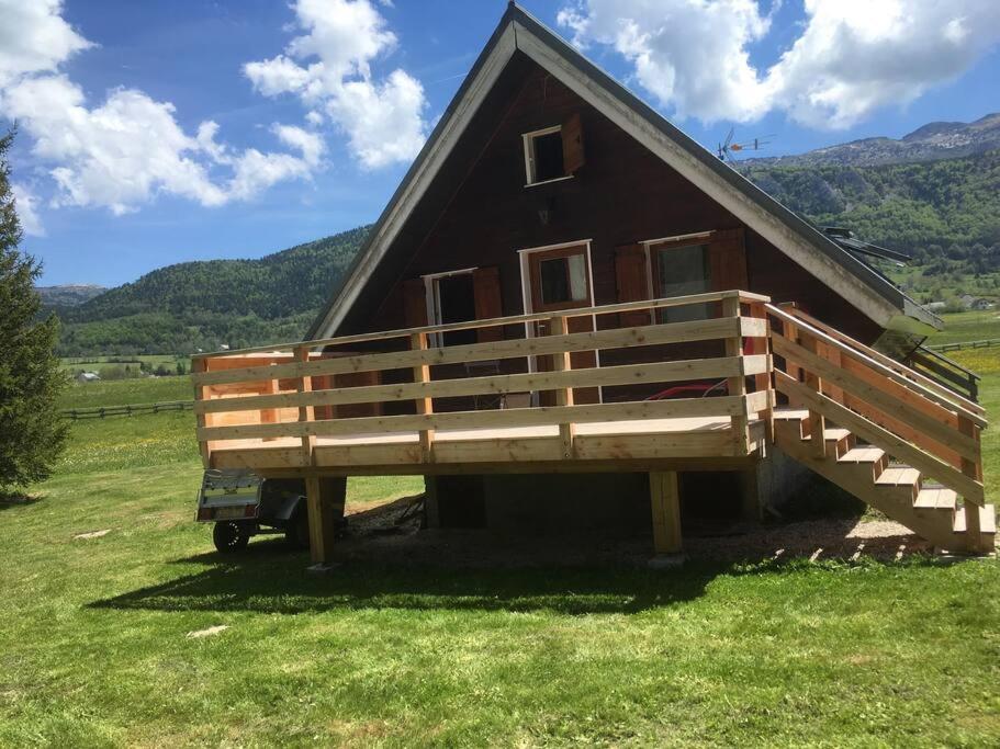 לאנס-אן-וורקורס Chalet Cosy, Belle Vue, Dans Le Massif Du Vercors מראה חיצוני תמונה